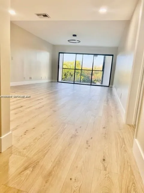 491 Racquet Club Rd # 312, Weston FL 33326