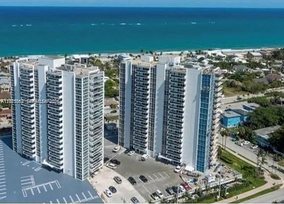 2715 N Ocean Blvd # 2E, Fort Lauderdale FL 33308