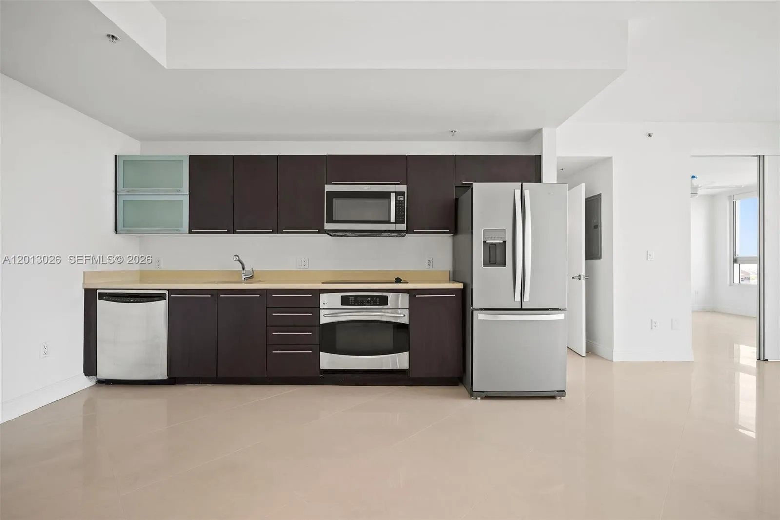 90 SW 3rd St # 1608, Miami FL 33130