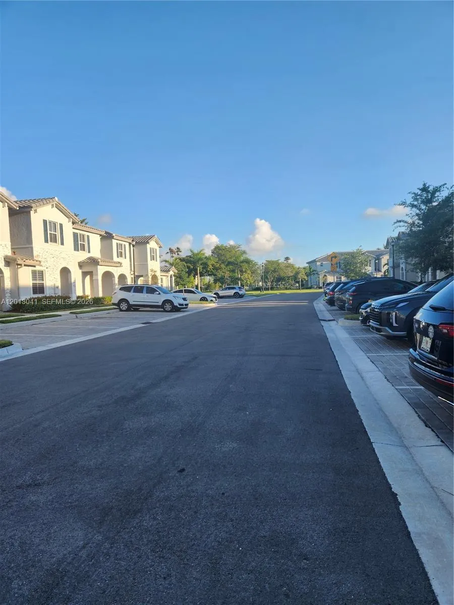 2693 SE 19th St, Homestead FL 33035
