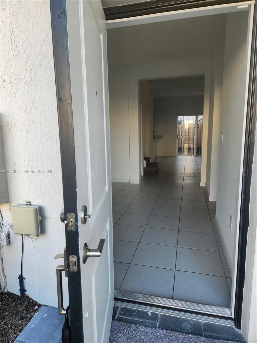 2693 SE 19th St, Homestead FL 33035