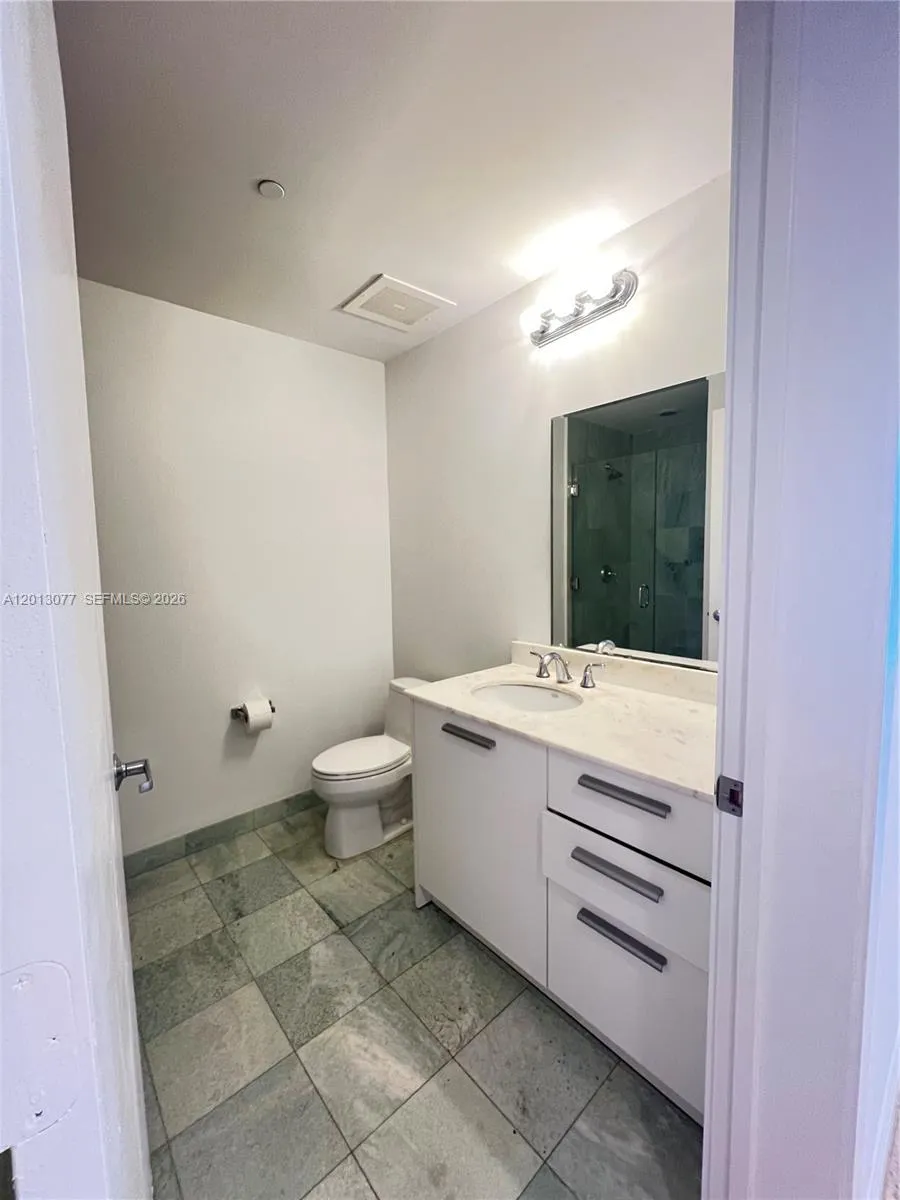 1050 Brickell Ave # 1912, Miami FL 33131
