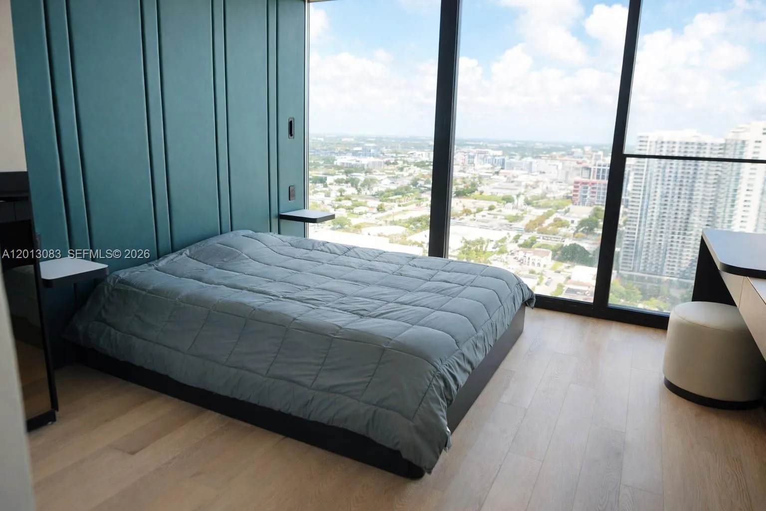 20 NE 11 st # 3403B, Miami FL 33132