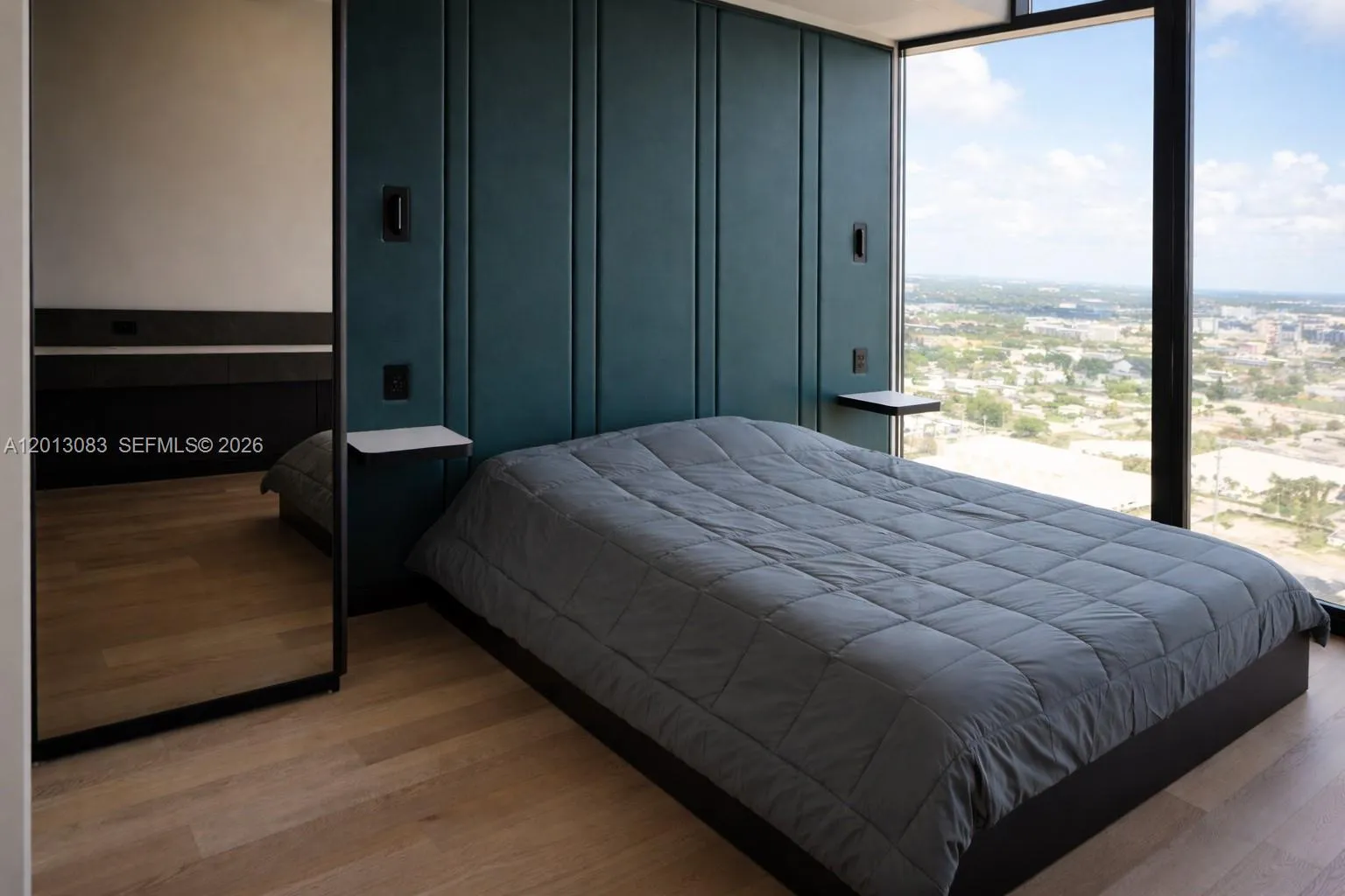 20 NE 11 st # 3403B, Miami FL 33132