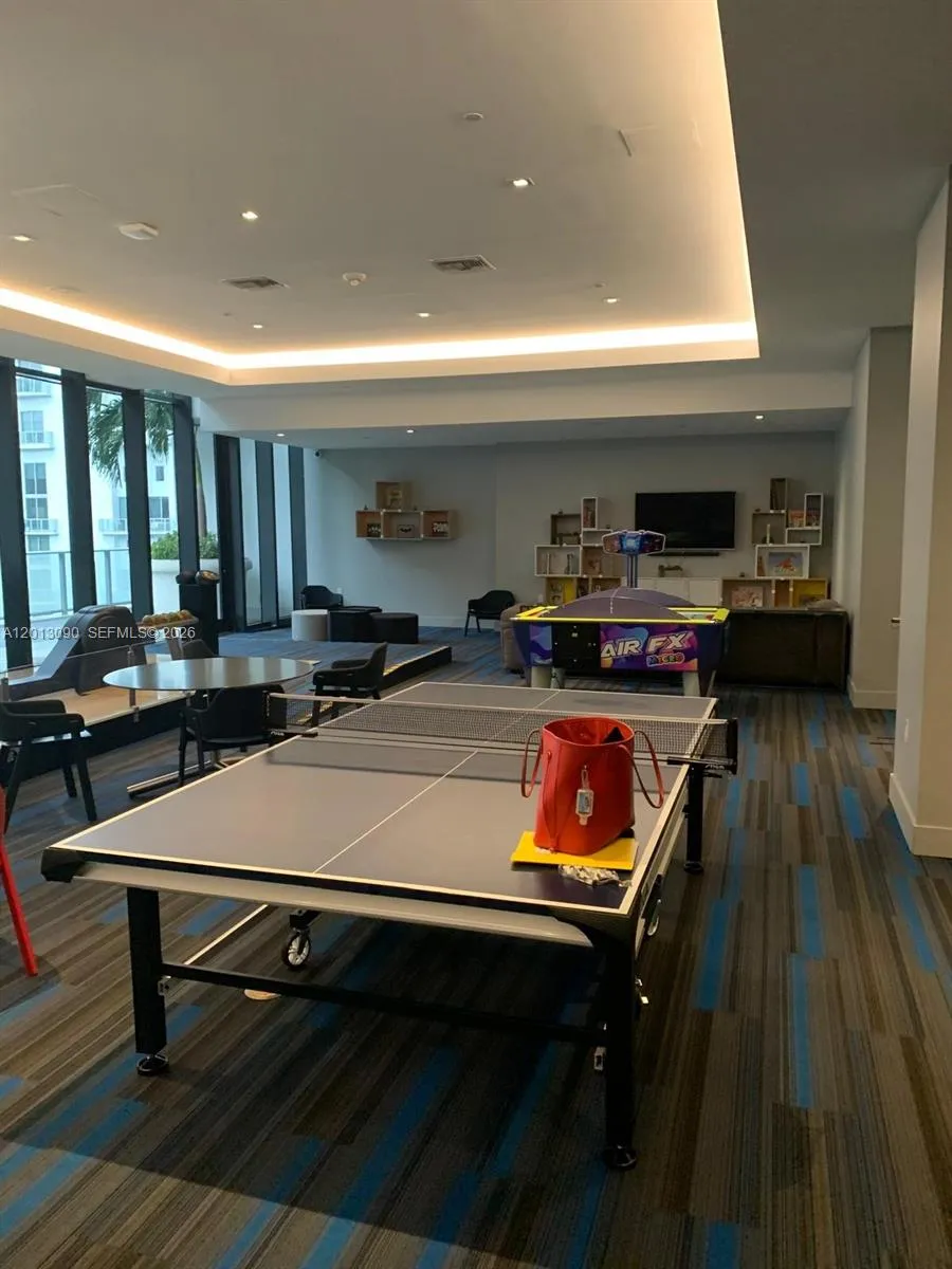 1010 Brickell Ave # 3704, Miami FL 33131