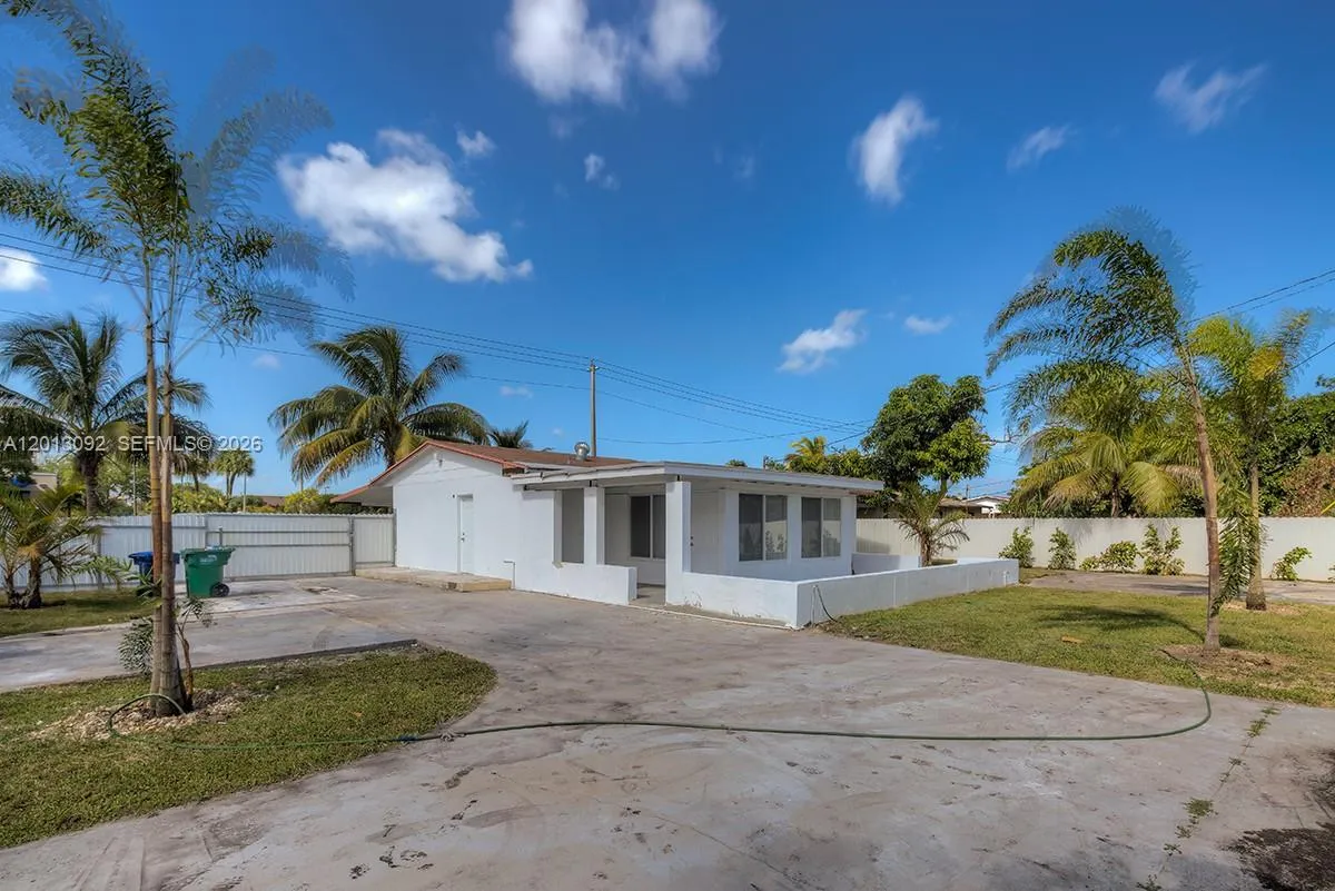 160 NW 199th St # 160, Miami Gardens FL 33169