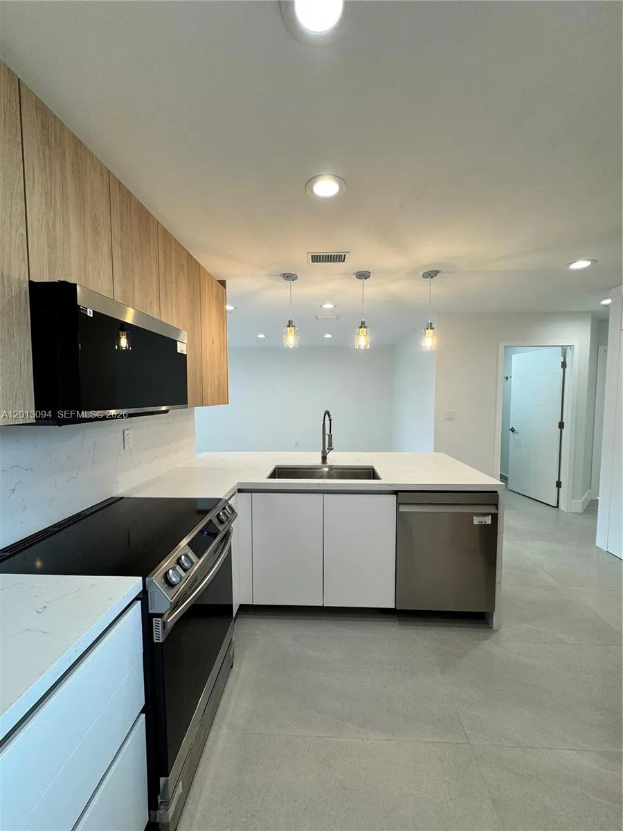 4708 NW 114th Ave # 3, Doral FL 33178