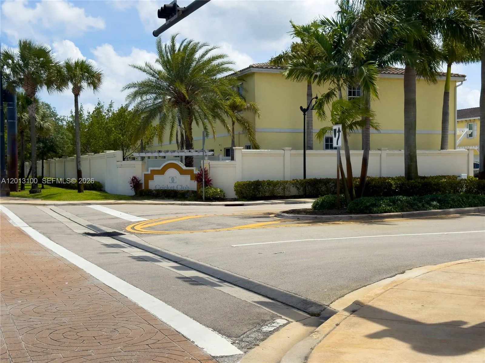 4009 NW 11th Dr, Lauderhill FL 33313