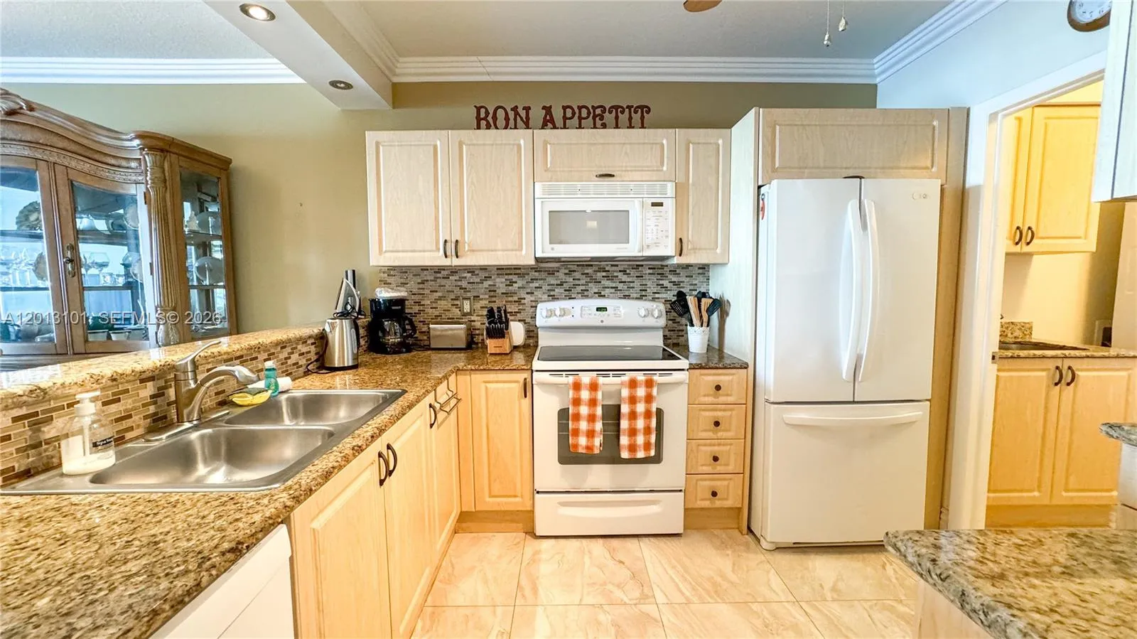 18100 N Bay Rd # 1106, Sunny Isles Beach FL 33160
