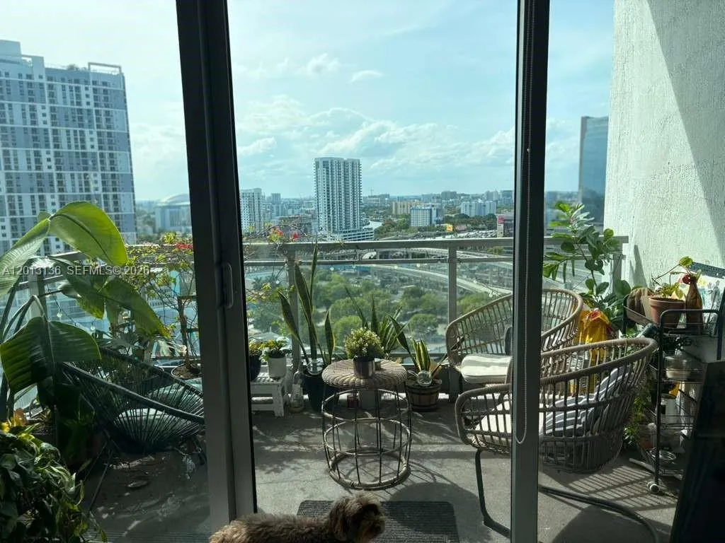 90 SW 3rd St # 2106, Miami FL 33130