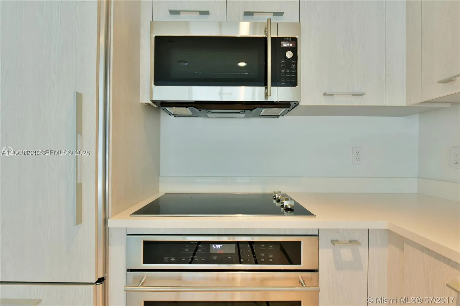45 SW 9 st # 1907, Miami FL 33130