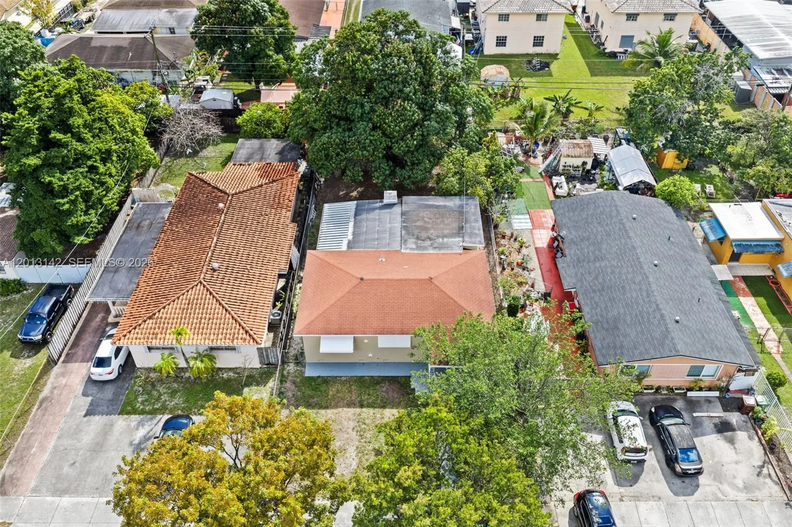 42 E 16th St, Hialeah FL 33010