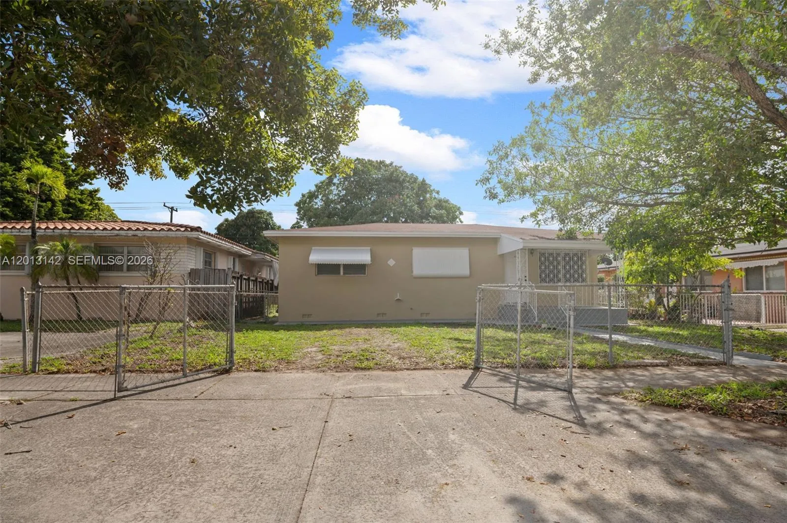 42 E 16th St, Hialeah FL 33010