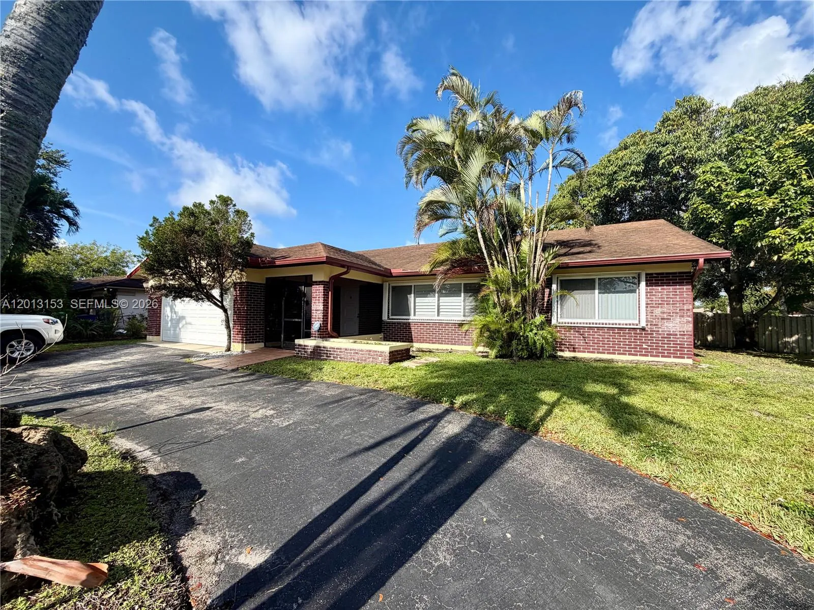 5501 SW 118th Ave, Cooper City FL 33330