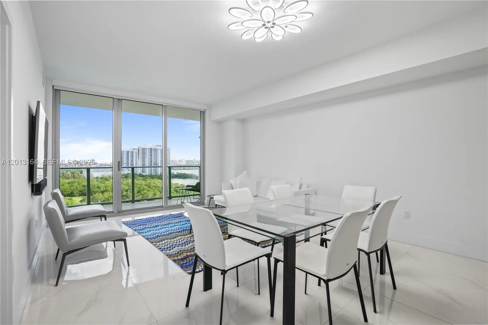 16385 Biscayne Blvd # 1402, North Miami Beach FL 33160