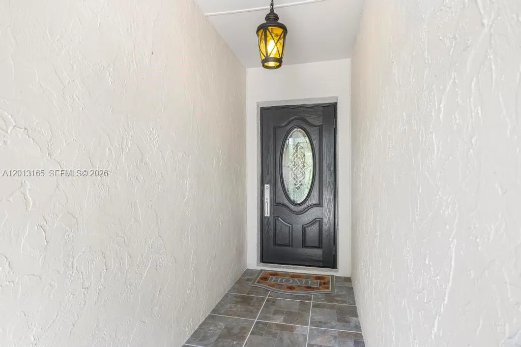 7108 Laurel Ln # 7108, Miami Lakes FL 33014