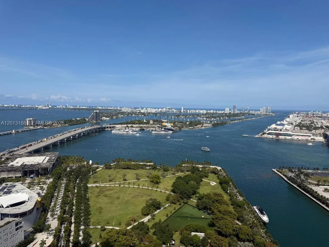 900 Biscayne Blvd # 4006, Miami FL 33132