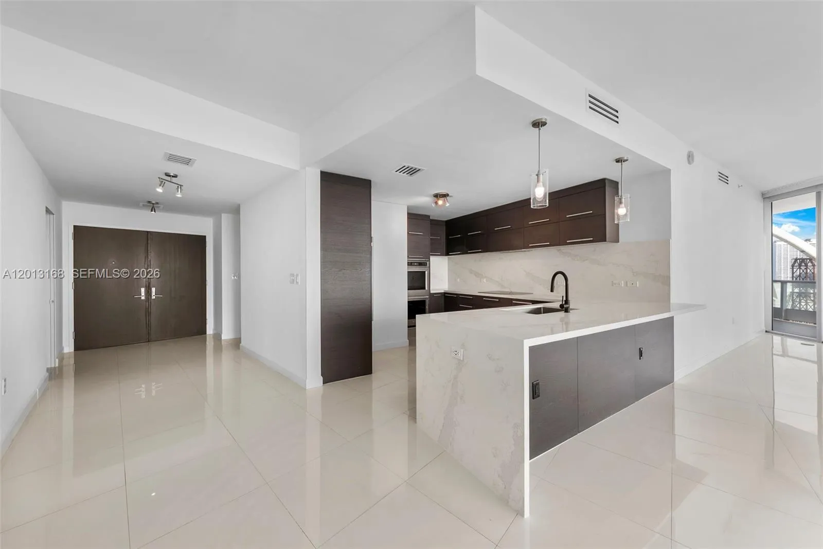 900 Biscayne Blvd # 4006, Miami FL 33132