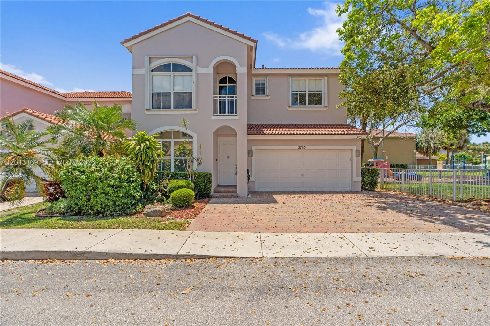 3760 SW 51st St, Hollywood FL 33312