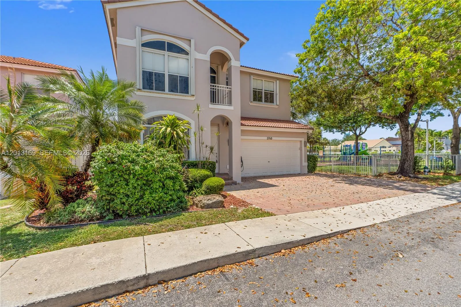 3760 SW 51st St, Hollywood FL 33312