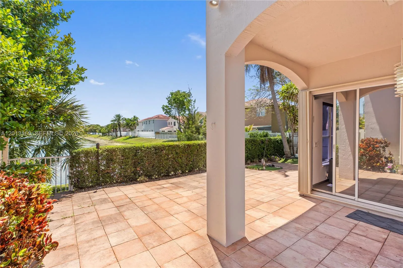 3760 SW 51st St, Hollywood FL 33312