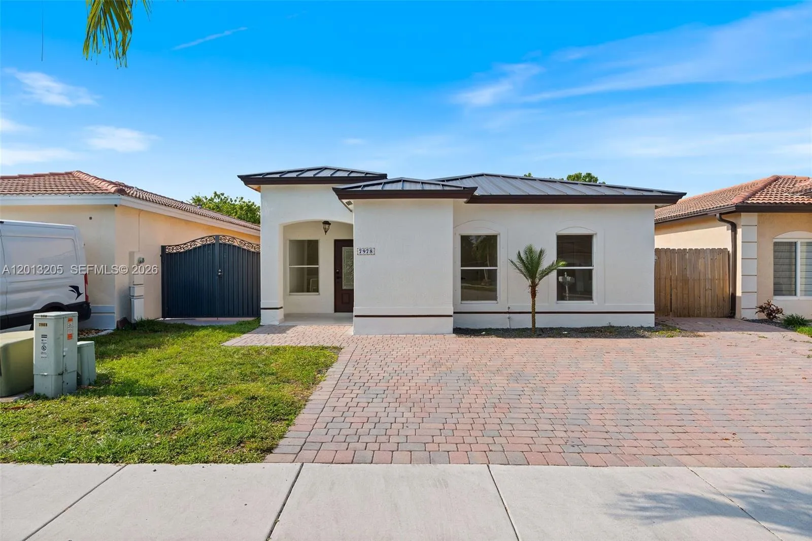 7978 NW 200th St, Hialeah FL 33015