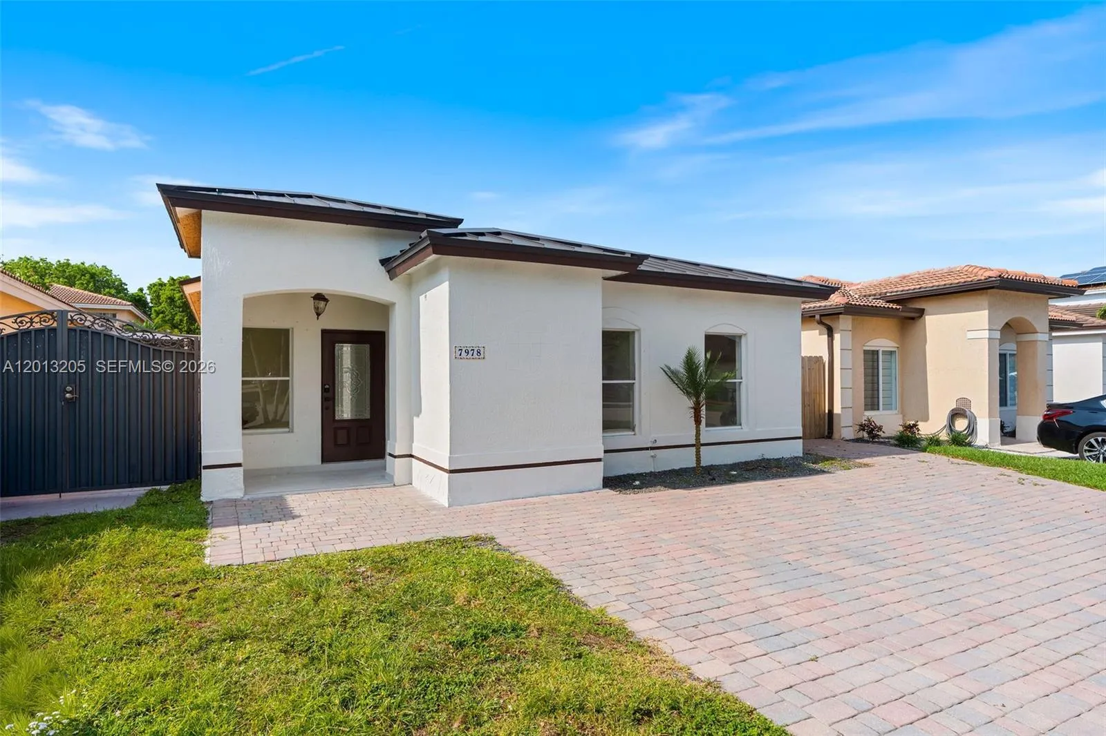 7978 NW 200th St, Hialeah FL 33015