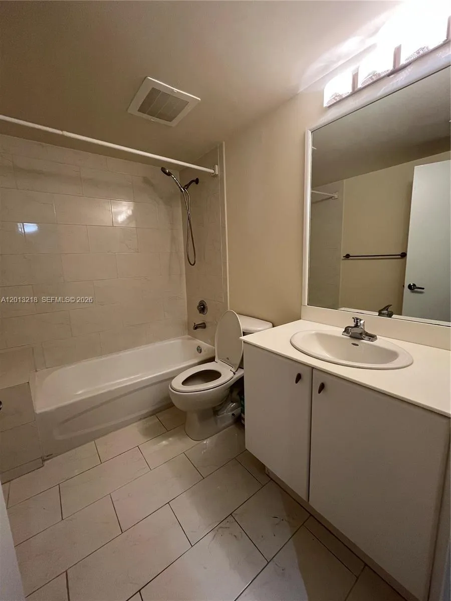 2740 SW 28th Ter # 308, Miami FL 33133