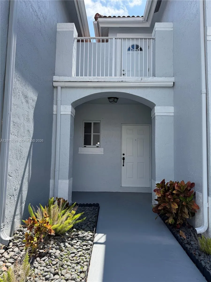 8725 SW 158th Pl # 8725, Miami FL 33193