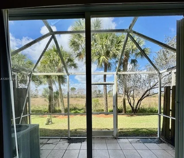 2567 Cordoba Bnd, Weston FL 33327