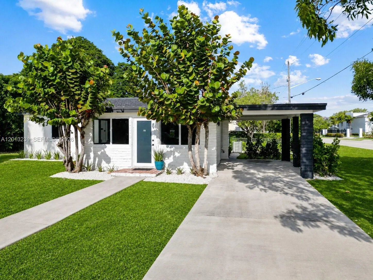 1044 NE 4th Ave, Homestead FL 33030