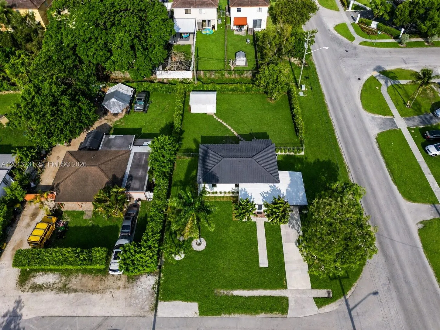 1044 NE 4th Ave, Homestead FL 33030