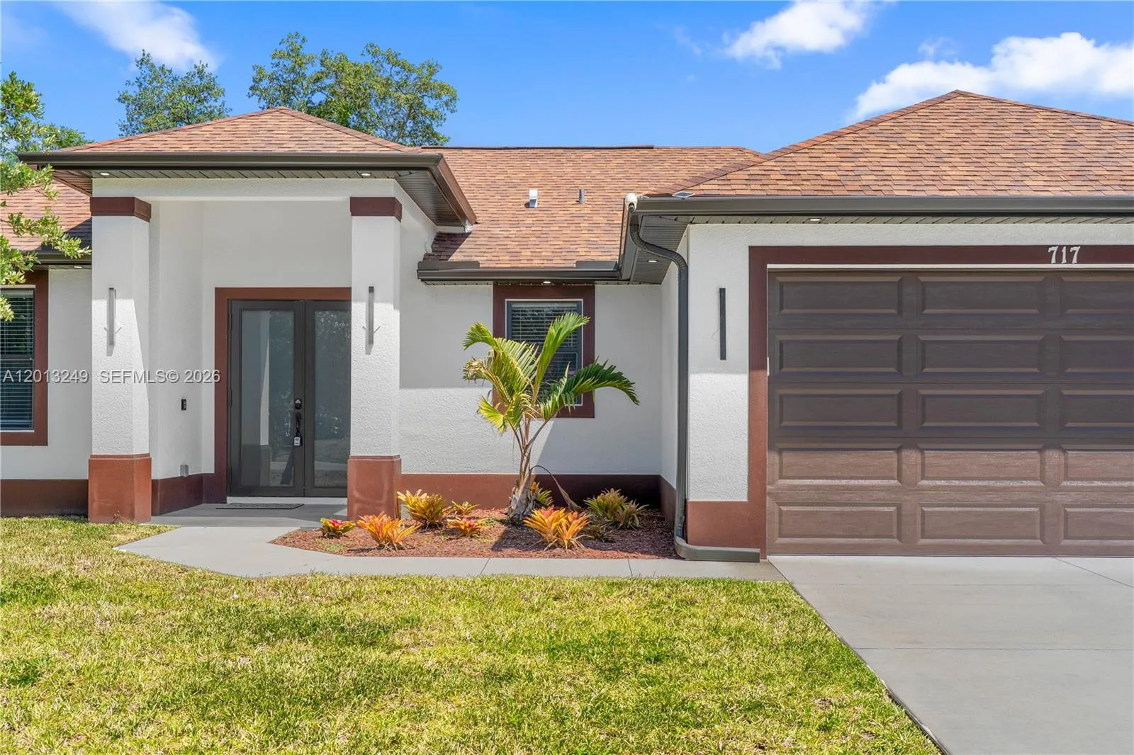 717 zendor Ave, Fort Myers FL 33913