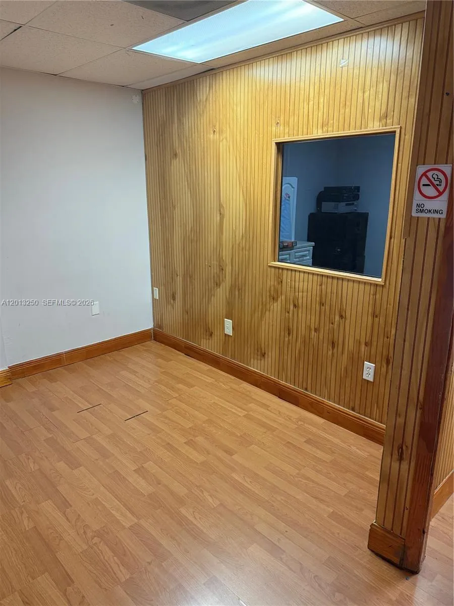 7400 NW 7th St # 201, Miami FL 33126