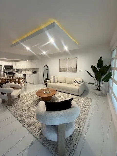 2301 Collins Ave # 628, Miami Beach FL 33139