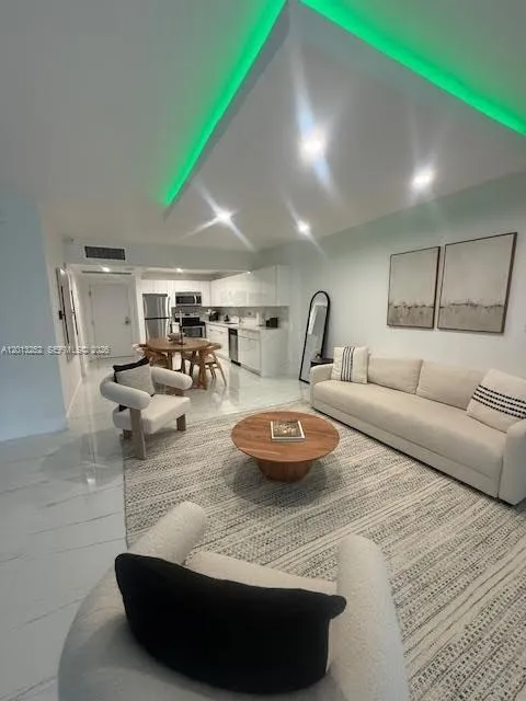 2301 Collins Ave # 628, Miami Beach FL 33139