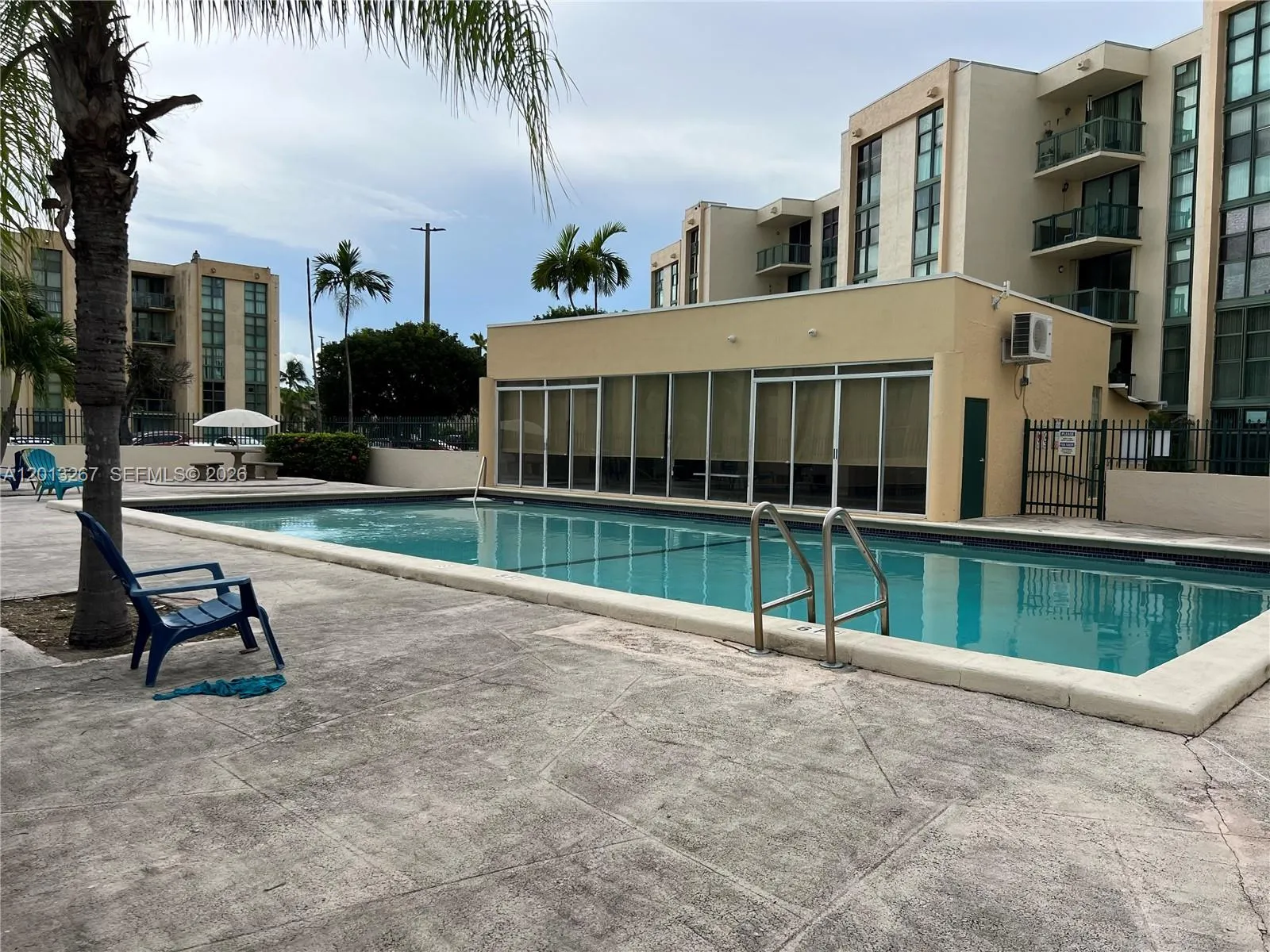 2075 SW 122nd Ave # 415, Miami FL 33175