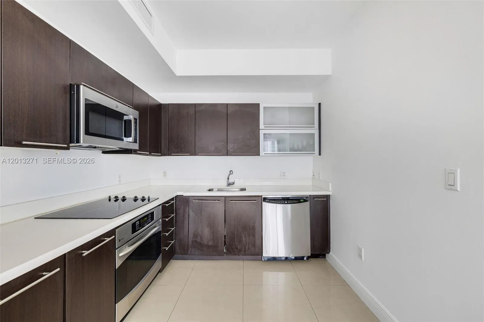 90 SW 3rd St # 2504, Miami FL 33130
