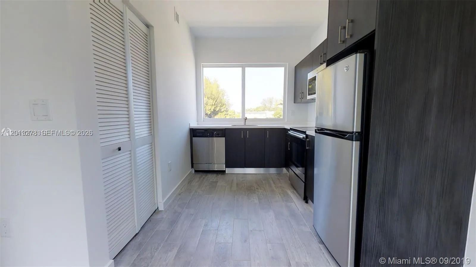 315 S Shore Dr # 5, Miami Beach FL 33141