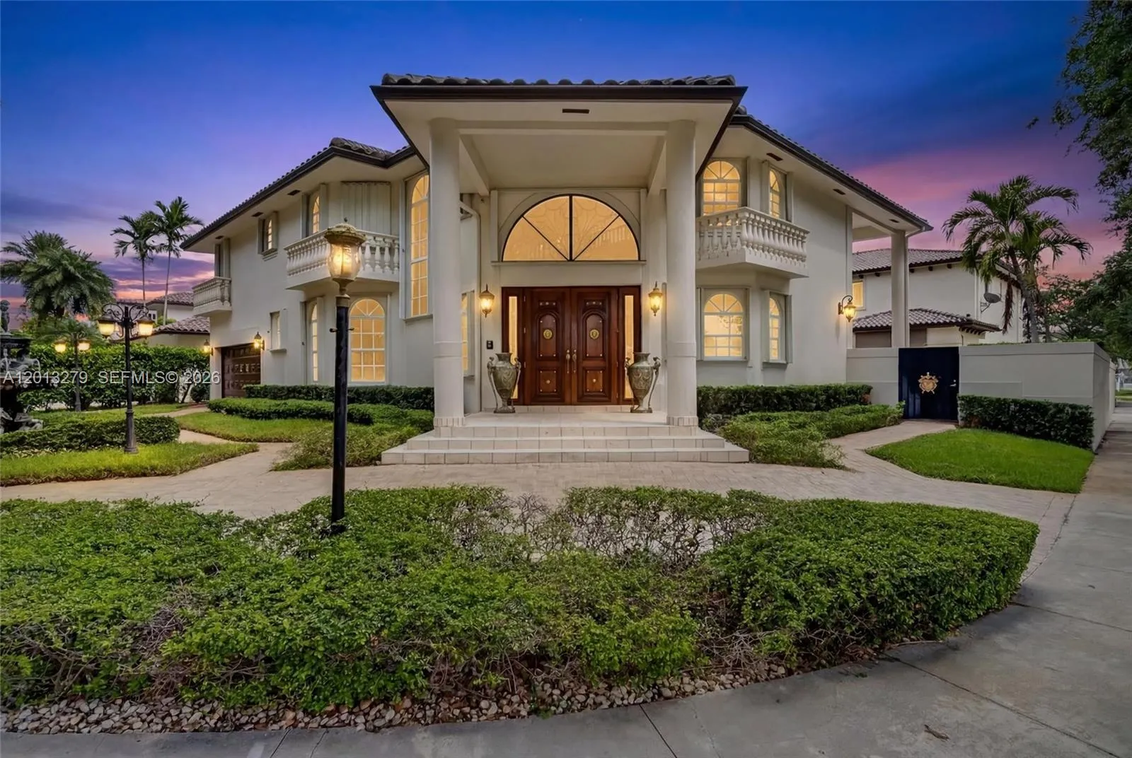 8560 NW 164th St, Miami Lakes FL 33016
