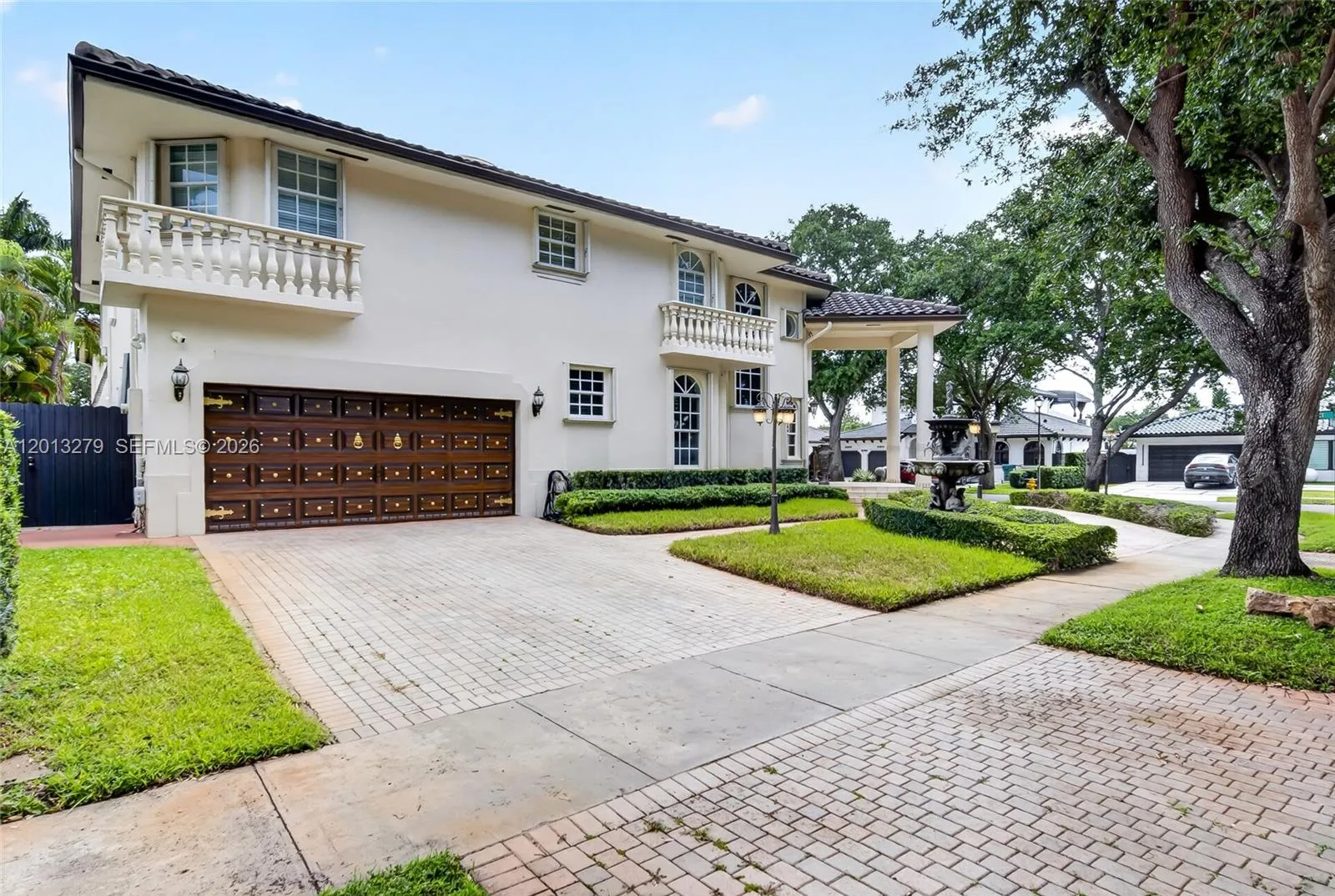 8560 NW 164th St, Miami Lakes FL 33016