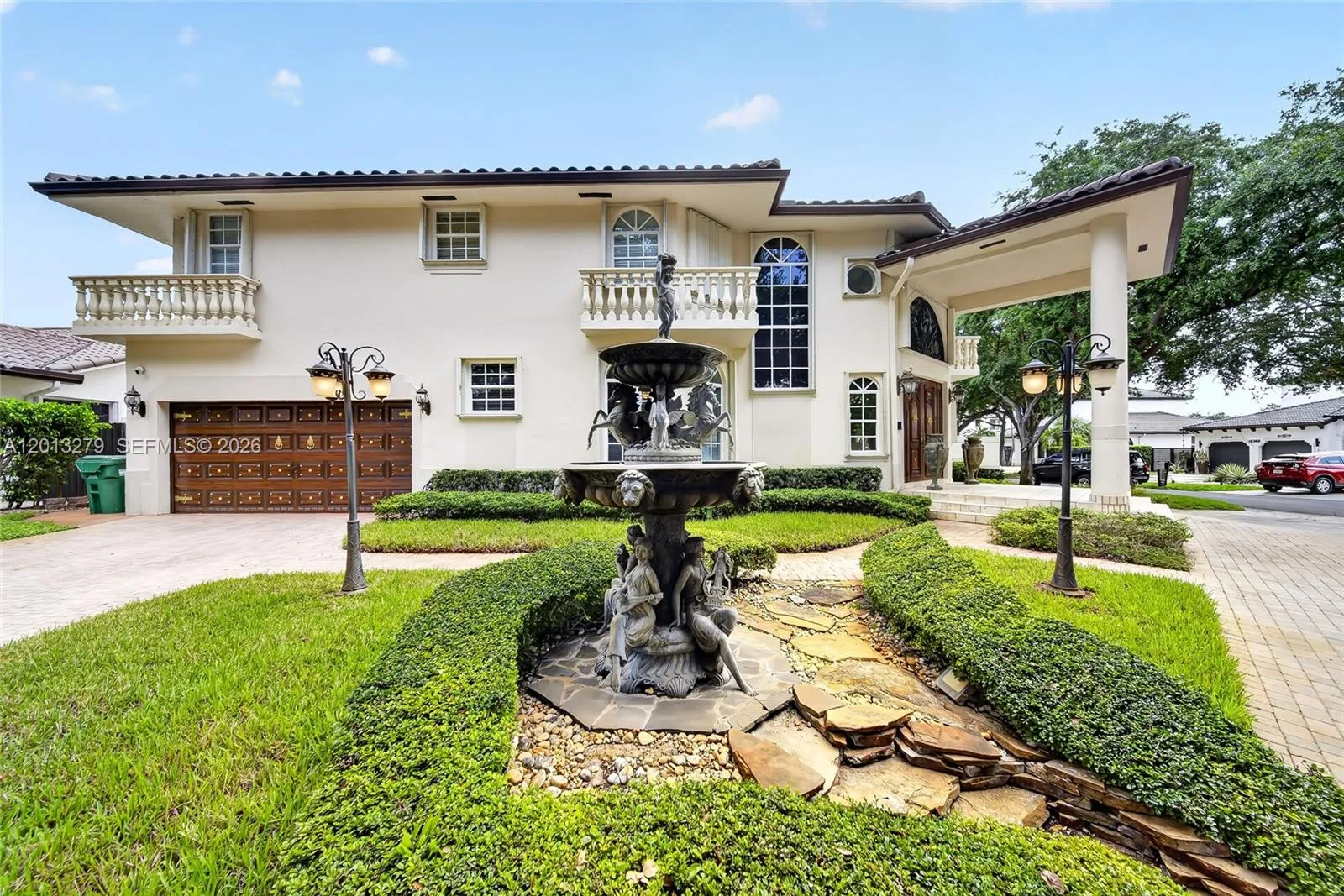 8560 NW 164th St, Miami Lakes FL 33016