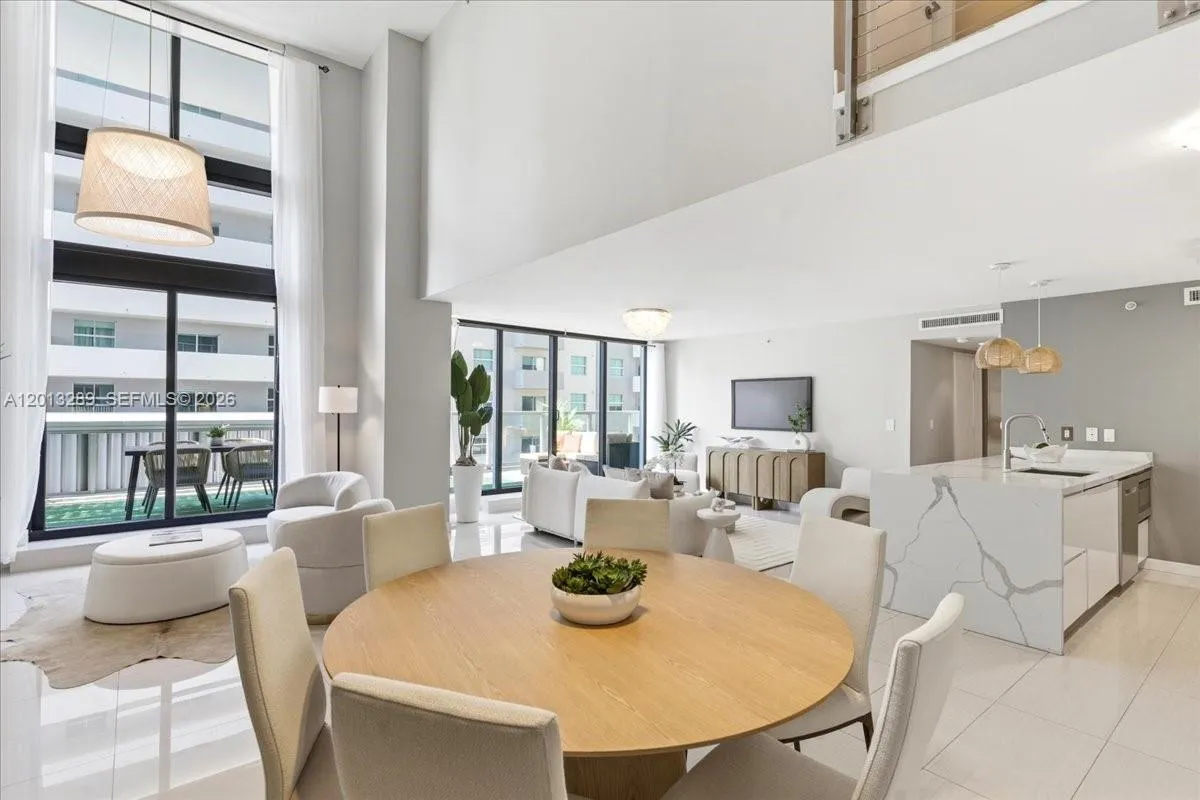 1111 SW 1st Ave, Miami FL 33130