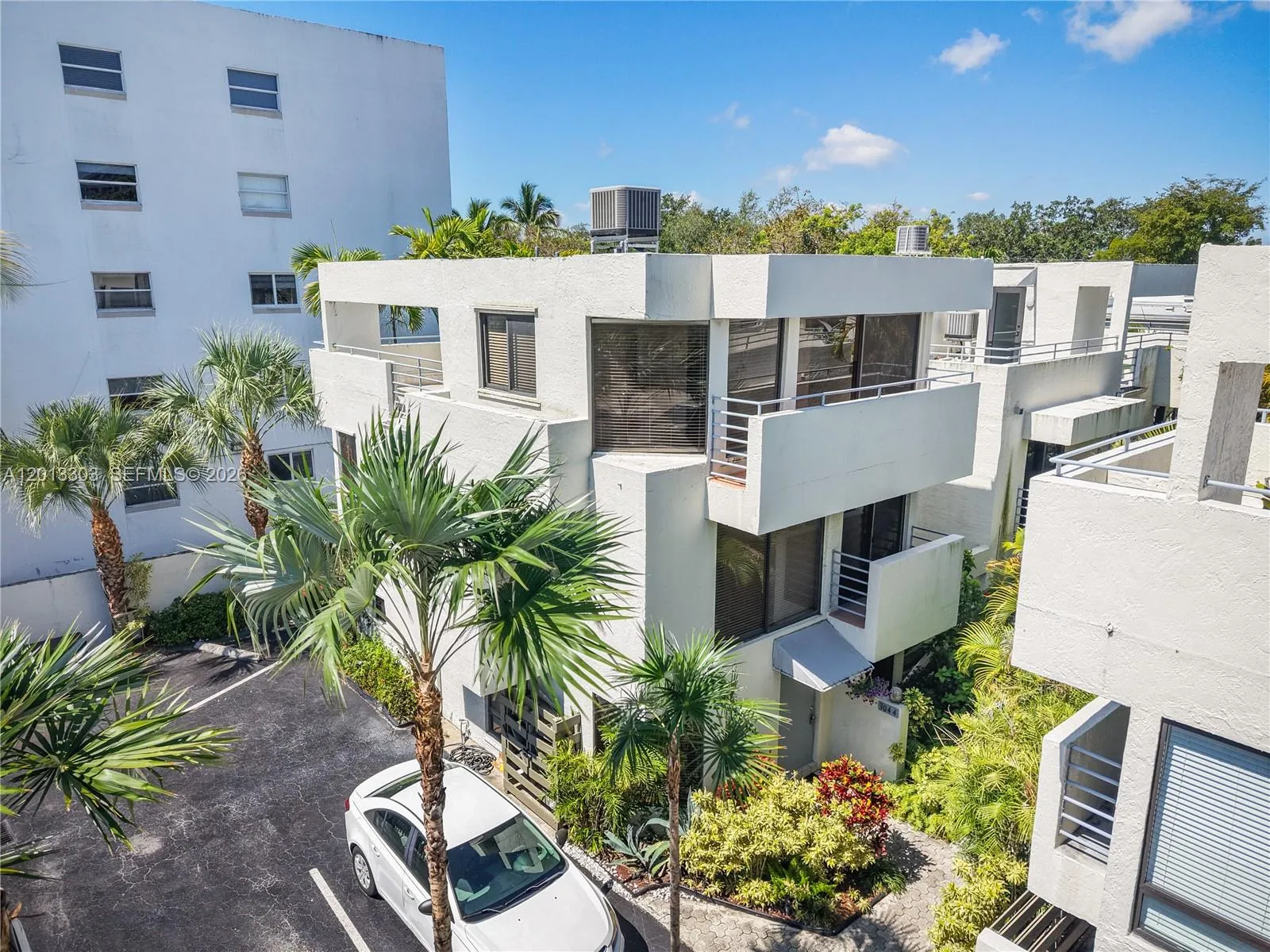 3044 SW 27th Ave # 9, Miami FL 33133
