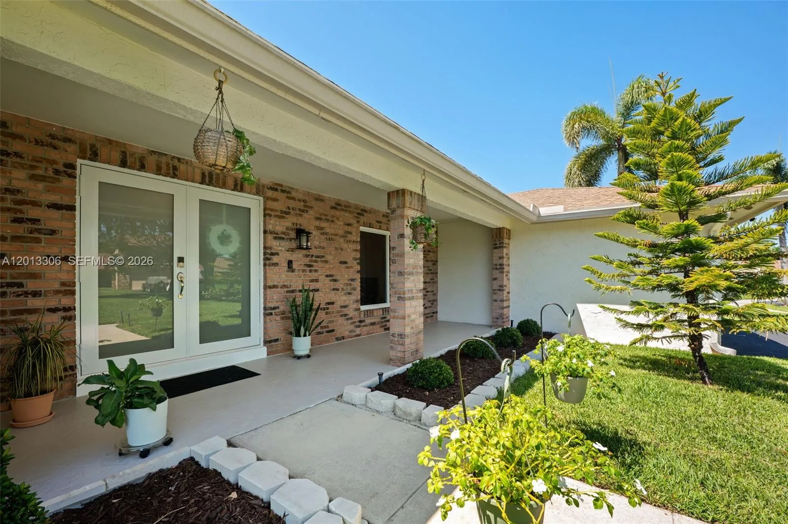 13750 Green Cove Pl, Davie FL 33325