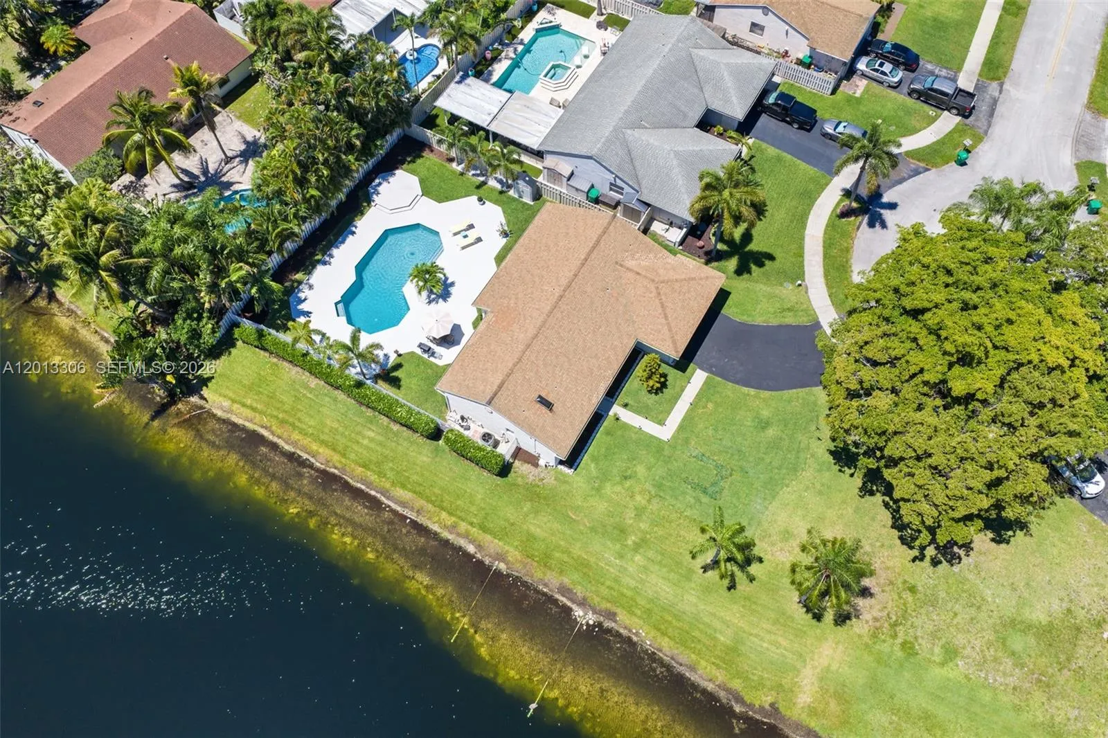 13750 Green Cove Pl, Davie FL 33325