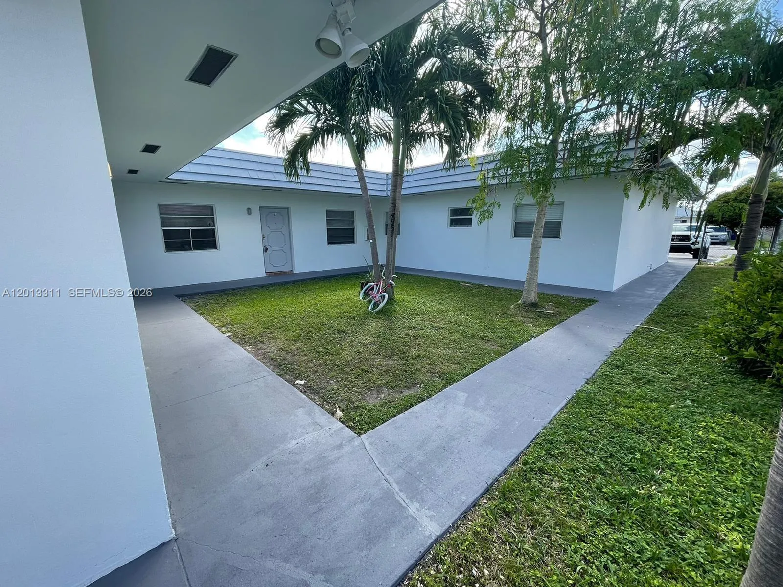 3970 NW 30th Ter # 2, Lauderdale Lakes FL 33309