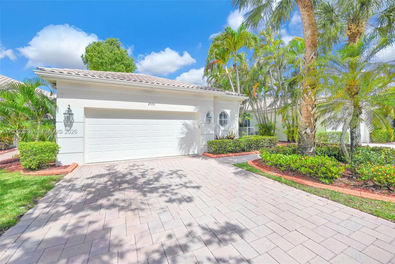2553 Bay Pointe Drive, Weston FL 33327