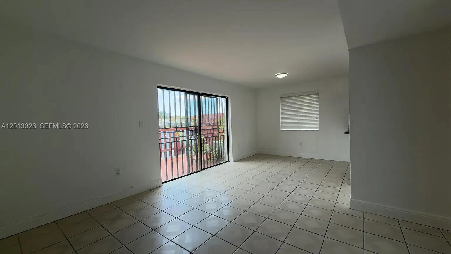 341 NW 109th Ave # 10C, Miami FL 33172