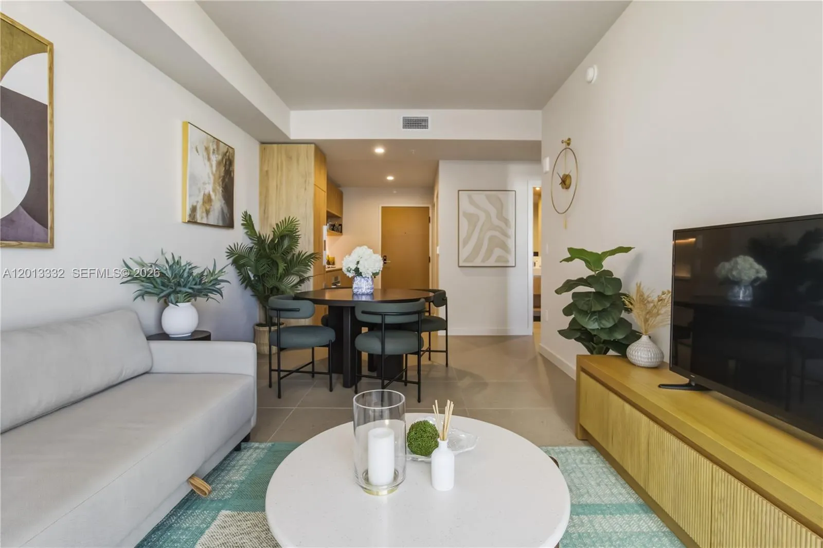 11 NE 6 # 1513, Miami FL 33132